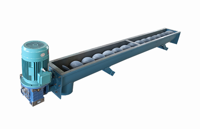 不揚(yáng)塵不卡料可多點(diǎn)進(jìn)料、出料能同時(shí)完成物料的輸送和混合、攪拌、松散、加熱和冷卻等工藝。